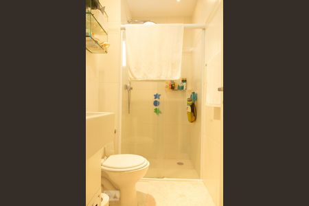 Apartamento à venda com 115m², 2 quartos e 3 vagasBanheiro suíte 2