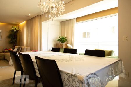 Sala de jantar de apartamento à venda com 2 quartos, 115m² em Vila Olímpia, São Paulo