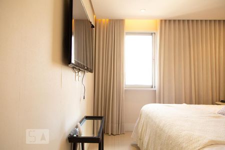 Apartamento à venda com 115m², 2 quartos e 3 vagasSuíte 1