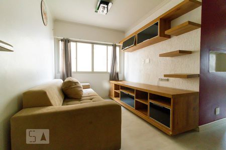 Sala de Estar de apartamento à venda com 2 quartos, 55m² em Vila Gumercindo, São Paulo