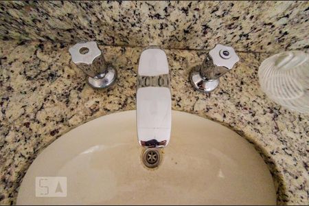 Apartamento para alugar com 115m², 3 quartos e sem vagaBanheiro