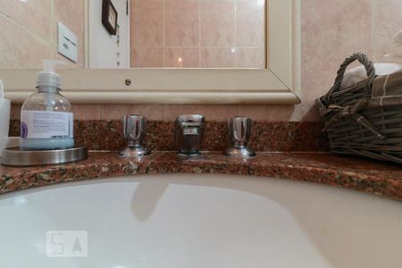 Apartamento à venda com 126m², 4 quartos e 2 vagas Apartamento à venda com 126m², 4 quartos e 2 vagasBanheiro