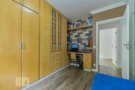 Casa à venda com 302m², 3 quartos e 4 vagas Casa à venda com 302m², 3 quartos e 4 vagasQuarto 2