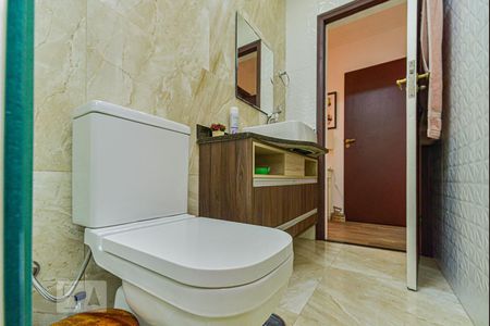 Casa à venda com 302m², 3 quartos e 4 vagas Casa à venda com 302m², 3 quartos e 4 vagasBanheiro