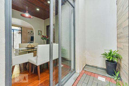 Jardim da Sala de Jantar de casa à venda com 3 quartos, 302m² em Bosque da Saúde, São Paulo