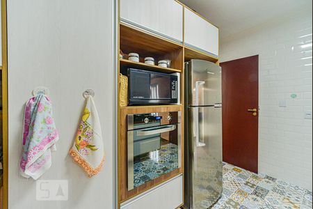 Casa à venda com 302m², 3 quartos e 4 vagas Casa à venda com 302m², 3 quartos e 4 vagasCozinha