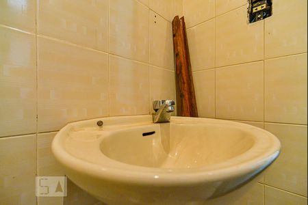 Casa à venda com 302m², 3 quartos e 4 vagas Casa à venda com 302m², 3 quartos e 4 vagasBanheiro de Serviço