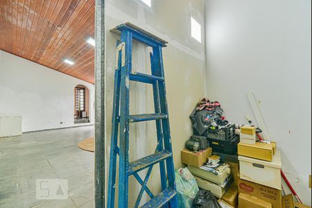 Casa à venda com 302m², 3 quartos e 4 vagas Casa à venda com 302m², 3 quartos e 4 vagasQuarto de Serviço