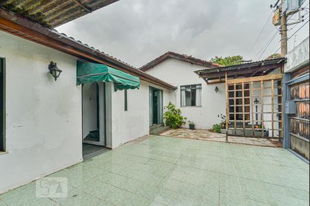 Casa à venda com 302m², 3 quartos e 4 vagas Casa à venda com 302m², 3 quartos e 4 vagasGaragem