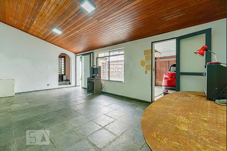 Casa à venda com 302m², 3 quartos e 4 vagas Casa à venda com 302m², 3 quartos e 4 vagasSalão de Festas