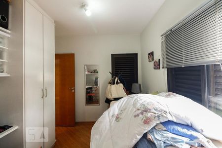 Apartamento à venda com 122m², 4 quartos e 4 vagas Apartamento à venda com 122m², 4 quartos e 4 vagasQuarto 3