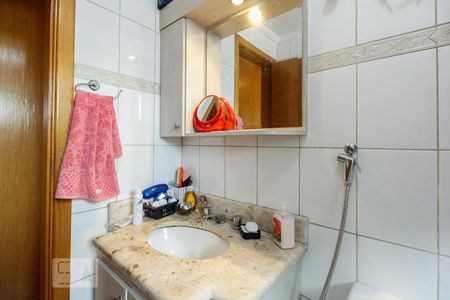Apartamento à venda com 122m², 4 quartos e 4 vagas Apartamento à venda com 122m², 4 quartos e 4 vagasBanheiro Suíte
