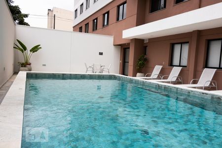 Studio para alugar com 26m², 1 quarto e sem vaga Studio para alugar com 26m², 1 quarto e sem vagaÁrea comum - Piscina