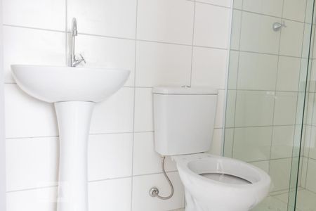 Banheiro de kitnet/studio para alugar com 1 quarto, 26m² em Bela Vista, São Paulo