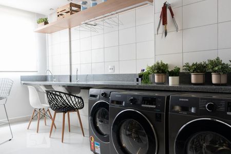 Studio para alugar com 26m², 1 quarto e sem vaga Studio para alugar com 26m², 1 quarto e sem vagaÁrea comum - Lavanderia