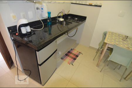 Sala/Cozinha de apartamento para alugar com 1 quarto, 30m² em Laranjeiras, Rio de Janeiro