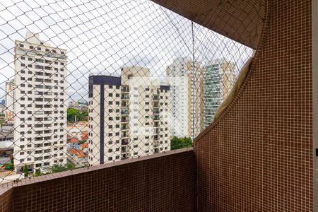 Apartamento à venda com 98m², 3 quartos e 2 vagasSacada do quarto 3