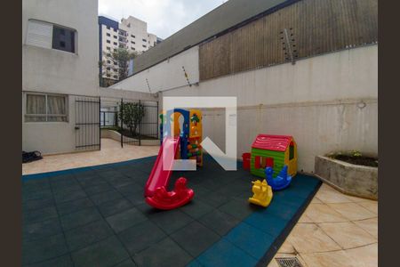 Apartamento à venda com 98m², 3 quartos e 2 vagasÁrea comum - Playground