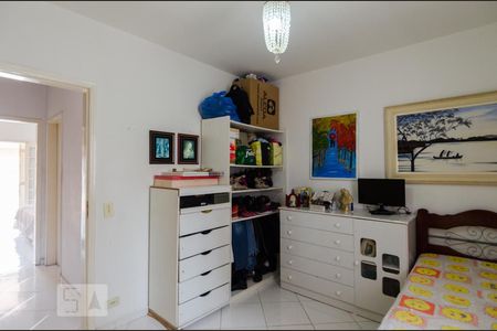 Casa à venda com 140m², 2 quartos e 2 vagas Casa à venda com 140m², 2 quartos e 2 vagasQuarto 2