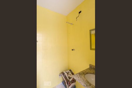 Casa à venda com 140m², 2 quartos e 2 vagas Casa à venda com 140m², 2 quartos e 2 vagasBanheiro de serviço