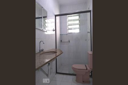 Casa à venda com 145m², 2 quartos e 2 vagasBanheiro da Suíte