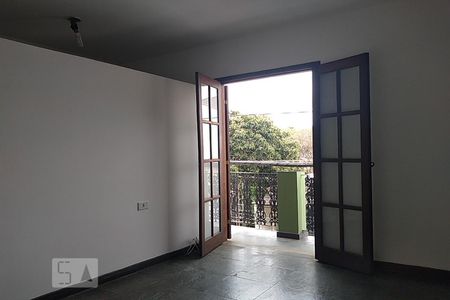 Casa para alugar com 145m², 2 quartos e 2 vagasSuíte