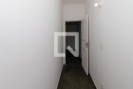 Corredor de casa para alugar com 4 quartos, 145m² em Parque da Lapa, São Paulo