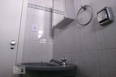 Casa à venda com 145m², 2 quartos e 2 vagasBanheiro