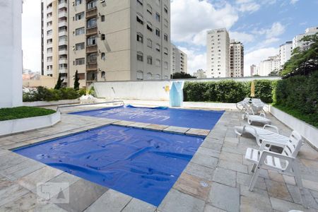 Apartamento para alugar com 110m², 3 quartos e 1 vaga Apartamento para alugar com 110m², 3 quartos e 1 vagaÁrea comum - Piscina