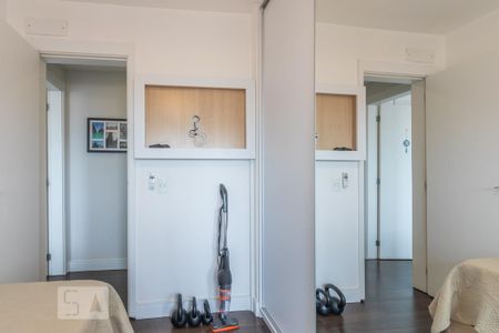 Quarto 1 de apartamento para alugar com 2 quartos, 70m² em São Geraldo, Porto Alegre