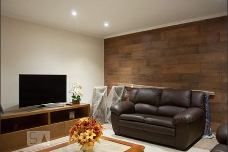 Sala de casa à venda com 2 quartos, 198m² em Vila Costa Melo, São Paulo