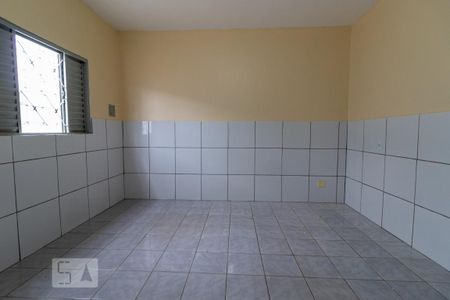 Quarto de kitnet/studio para alugar com 1 quarto, 20m² em Ceilândia Sul (ceilândia), Brasília