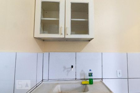 Cozinha de kitnet/studio para alugar com 1 quarto, 20m² em Ceilândia Sul (ceilândia), Brasília