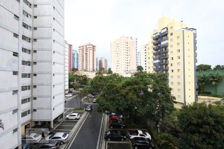 Varanda _ Vista de apartamento à venda com 3 quartos, 96m² em Vila Sônia, São Paulo