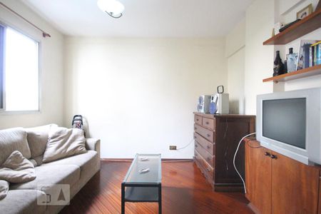 Sala TV de apartamento à venda com 3 quartos, 96m² em Vila Sônia, São Paulo