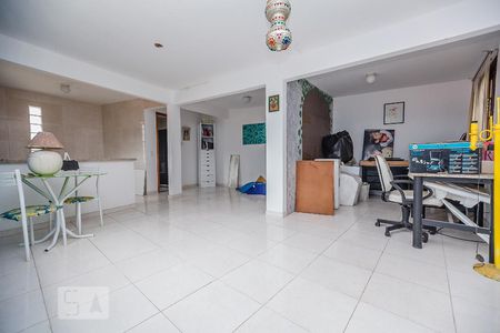 Casa à venda com 1800m², 5 quartos e 20 vagas Casa à venda com 1800m², 5 quartos e 20 vagasSala