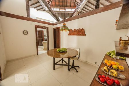 Sala de Jantar de casa à venda com 5 quartos, 1800m² em Maceio, Niterói