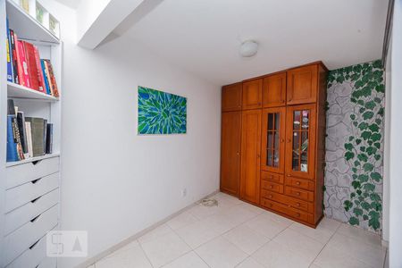 Casa à venda com 1800m², 5 quartos e 20 vagas Casa à venda com 1800m², 5 quartos e 20 vagasSala