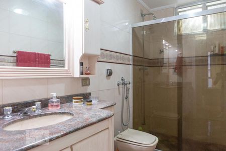 Apartamento para alugar com 123m², 4 quartos e 1 vaga Apartamento para alugar com 123m², 4 quartos e 1 vagaBanheiro 1