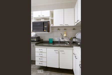 Apartamento para alugar com 123m², 4 quartos e 1 vaga Apartamento para alugar com 123m², 4 quartos e 1 vagaCozinha