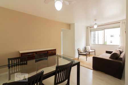 Sala de apartamento para alugar com 2 quartos, 84m² em Vila Uberabinha, São Paulo