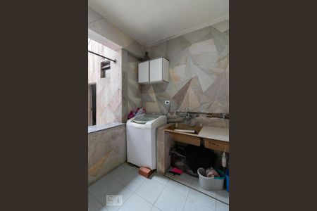 Casa à venda com 206m², 4 quartos e 3 vagas Casa à venda com 206m², 4 quartos e 3 vagasLavanderia 2