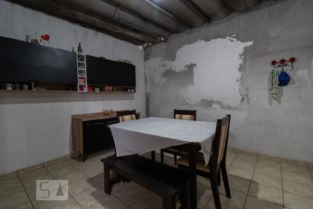 Casa à venda com 206m², 4 quartos e 3 vagas Casa à venda com 206m², 4 quartos e 3 vagasQuarto 4