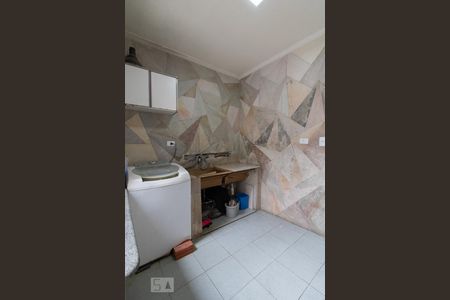 Casa à venda com 206m², 4 quartos e 3 vagas Casa à venda com 206m², 4 quartos e 3 vagasLavanderia 2