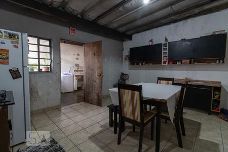 Casa à venda com 206m², 4 quartos e 3 vagas Casa à venda com 206m², 4 quartos e 3 vagasQuarto 4