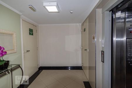 Apartamento para alugar com 49m², 2 quartos e 1 vagaHall