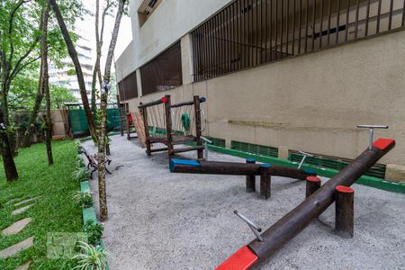 Apartamento para alugar com 49m², 2 quartos e 1 vagaÁrea Comum - Playground