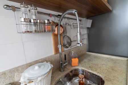 Apartamento para alugar com 49m², 2 quartos e 1 vagaDetalhe cozinha