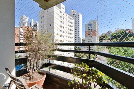 Apartamento para alugar com 134m², 3 quartos e 2 vagas Apartamento para alugar com 134m², 3 quartos e 2 vagasVaranda do Quarto 2