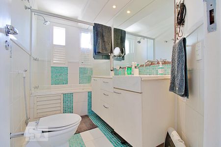 Apartamento para alugar com 134m², 3 quartos e 2 vagas Apartamento para alugar com 134m², 3 quartos e 2 vagasBanheiro da Suíte